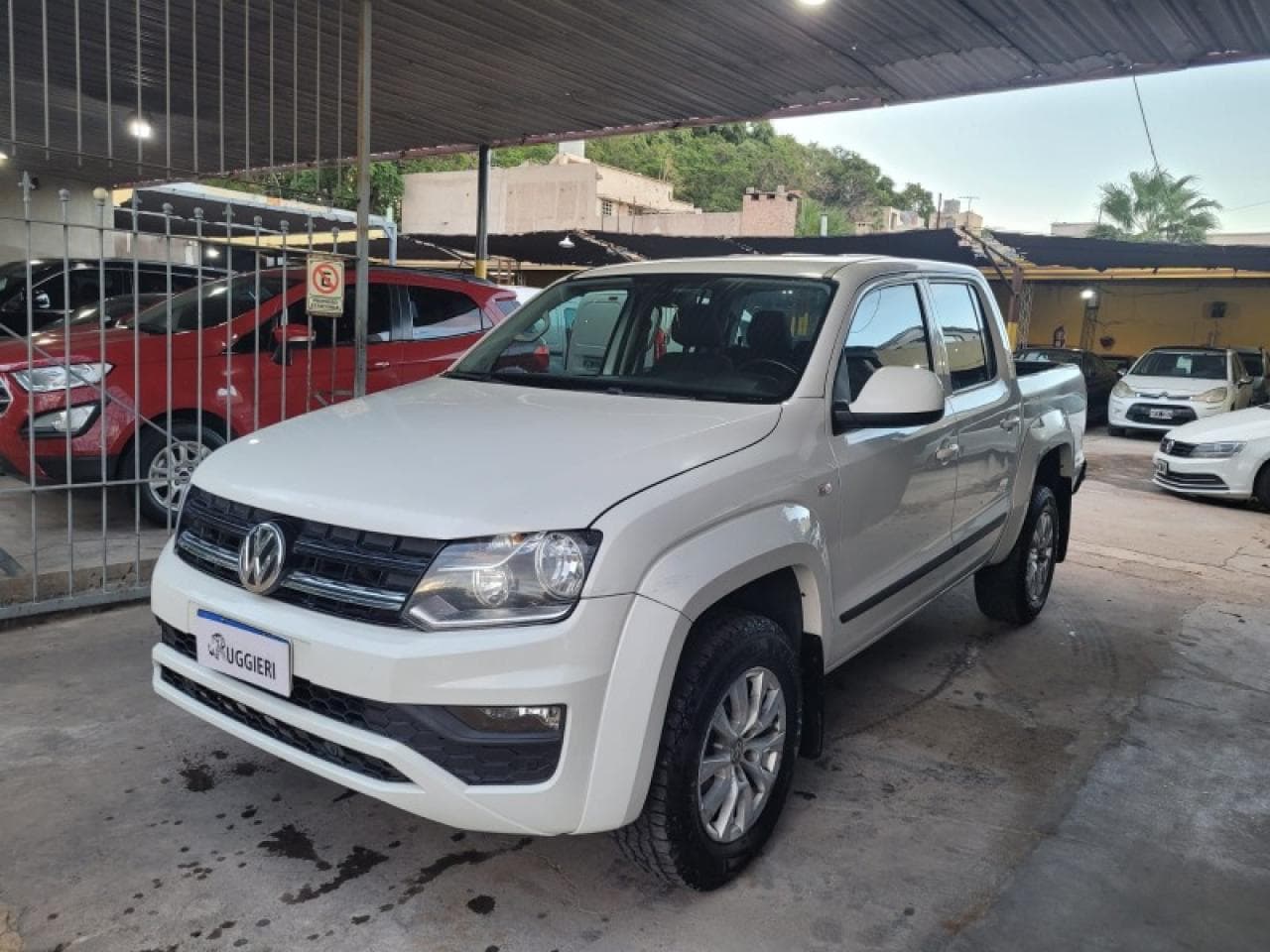 Volkswagen Amarok Confortline 4x2 180cv. Año 2018.