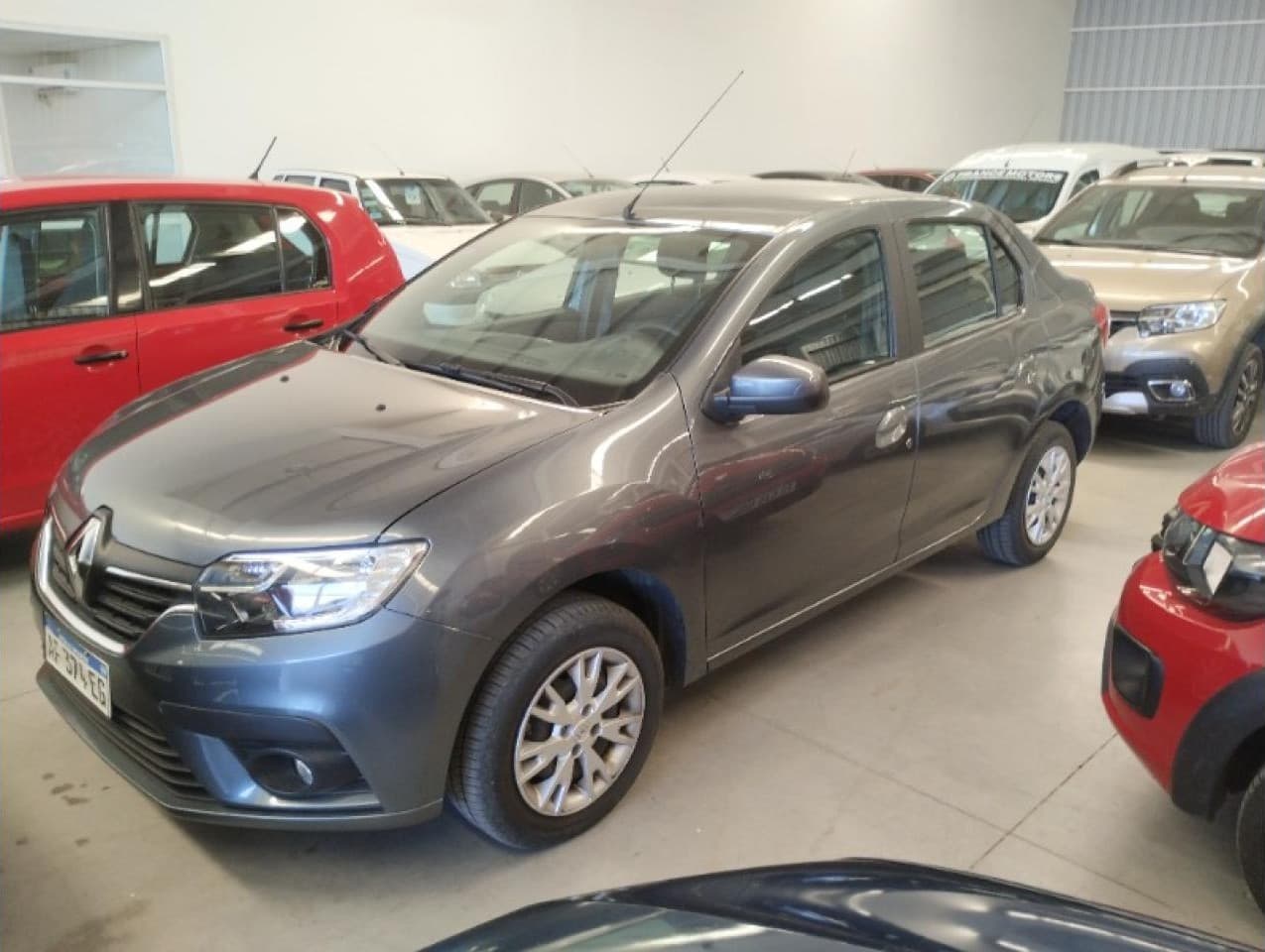 Renault Logan 1.6 Zen (32.000 Km) Modelo 2022