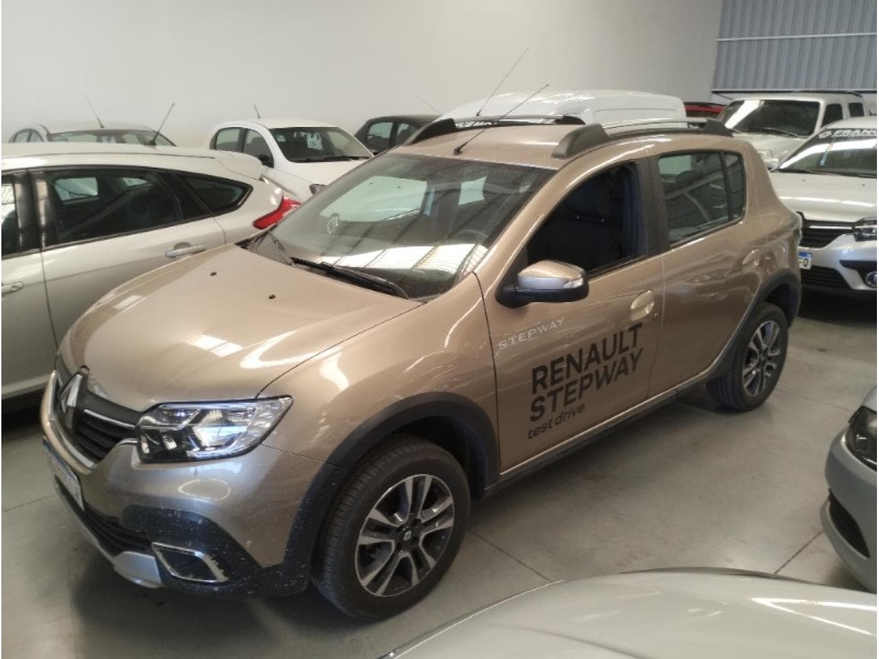 Renault Sandero Stepway Intens Cvt 1.6 (20.000 Km) Modelo 2023