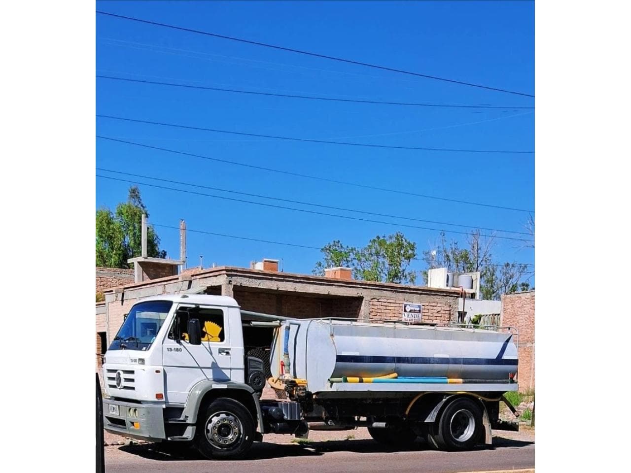 Volkswagen 13180 Impecable, Titular