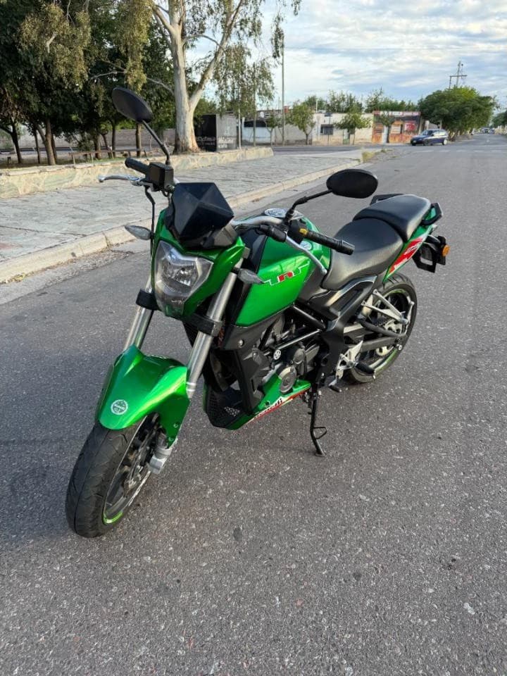 Benelli Tnt 25 2018