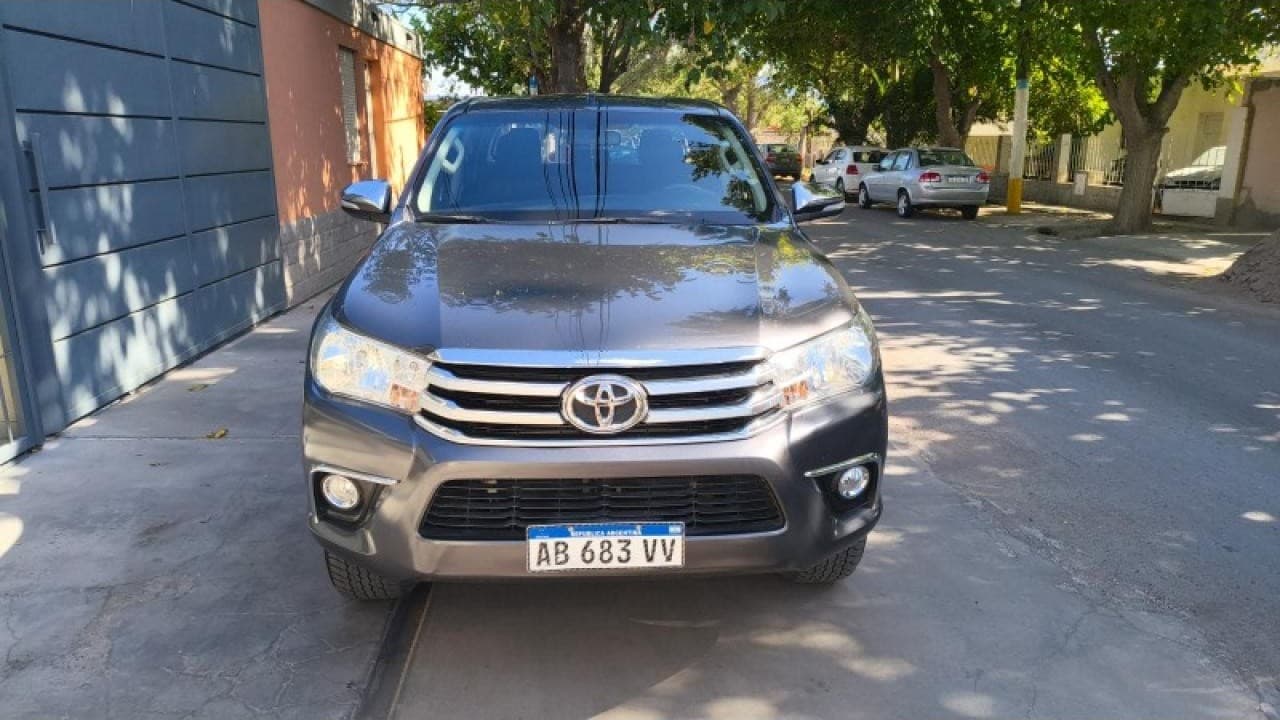 Toyota Hilux Srv 2017 4x2 Manual Titular