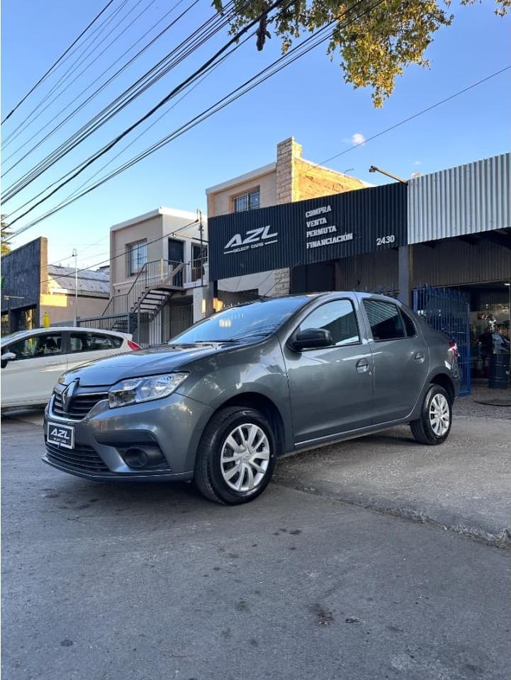 Renault Logan Life 2022