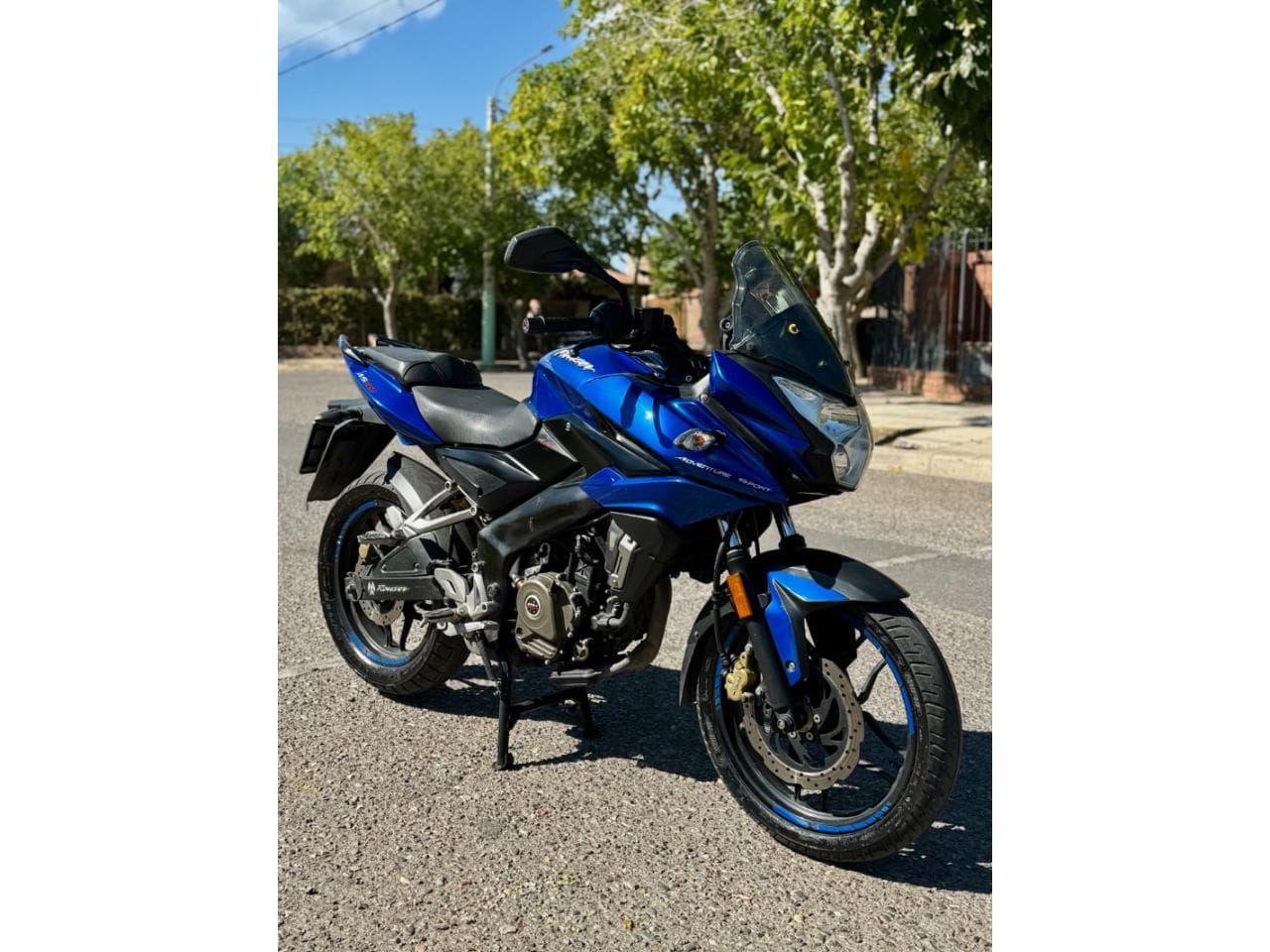 Bajaj Rouser As 200 - 2018