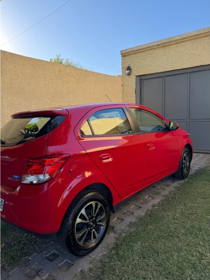 Chevrolet Onix Ltz 2015