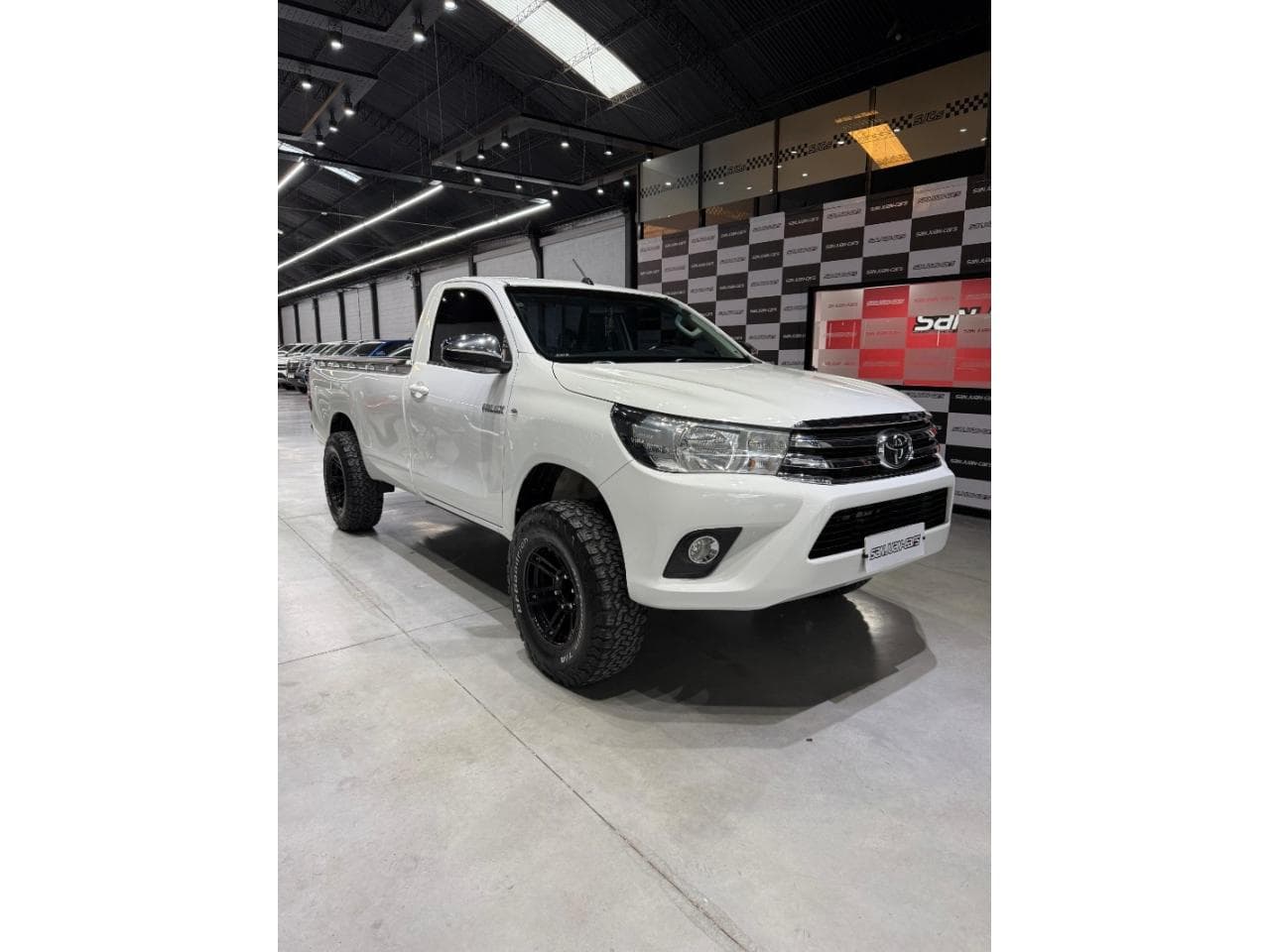 Toyota Hilux 2.4 Tdi Dx 4x2 2018 (con Accesorios) Impecable  Con 150 Mil Km