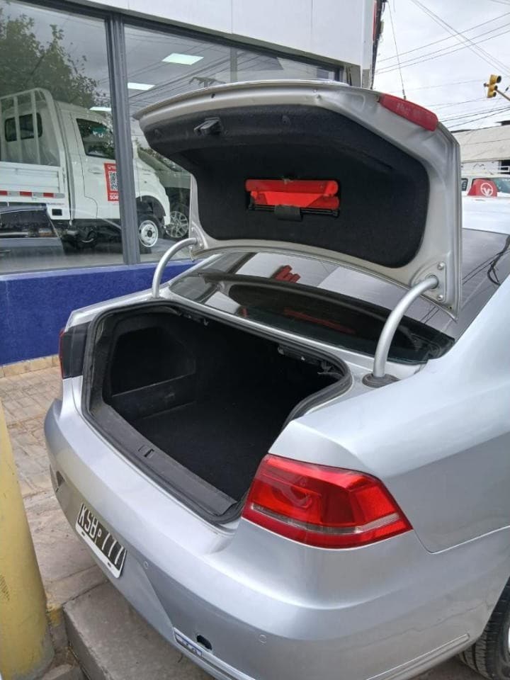 Volkswagen Passat 2.0 Tdi Dsg Bluemotion Techno 2011