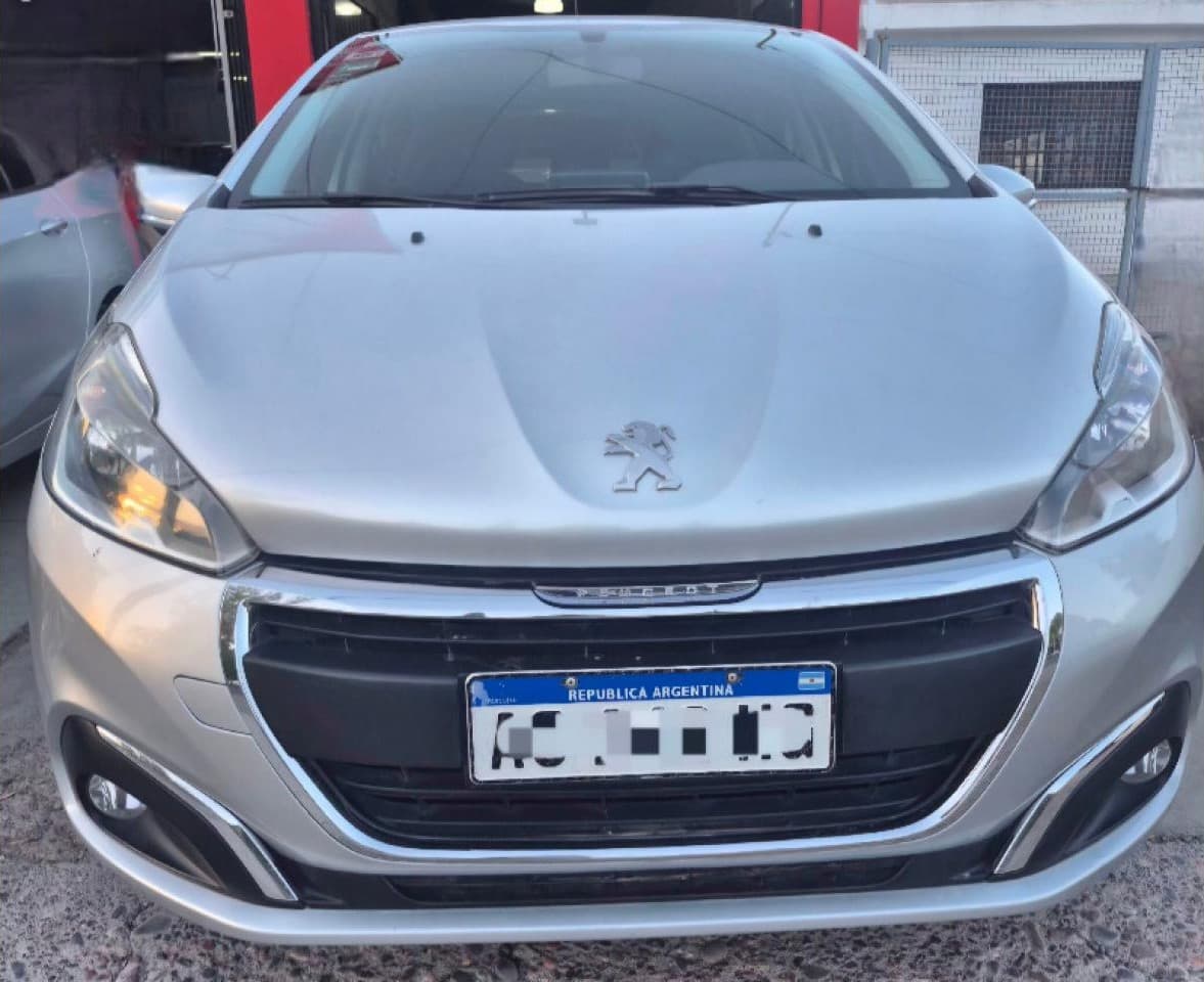 Peugeot 208 1.6 Allure 2017