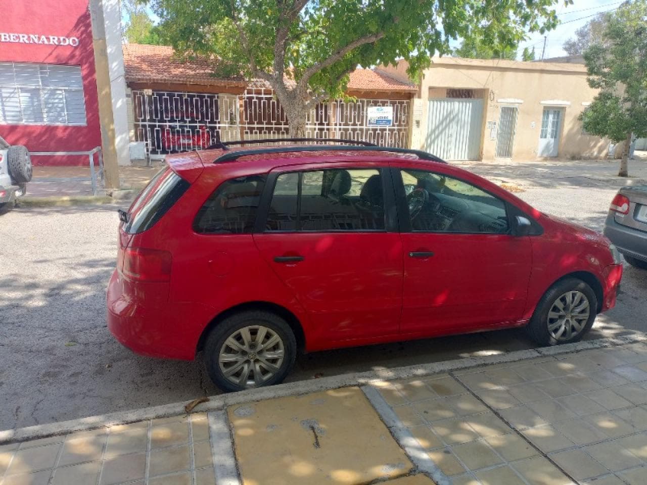 Volkswagen Suran Confortline 2013