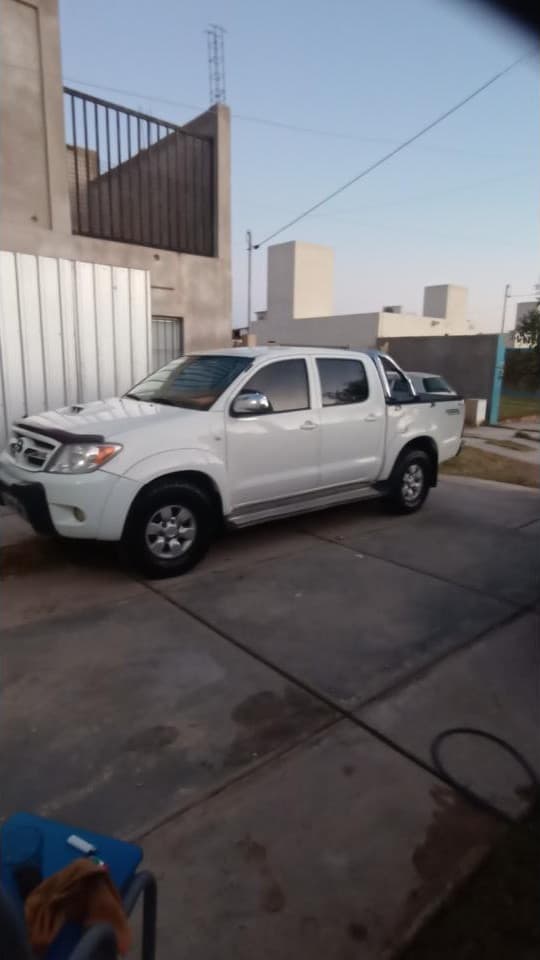 Toyota Hilux Srv 3.0 4x2