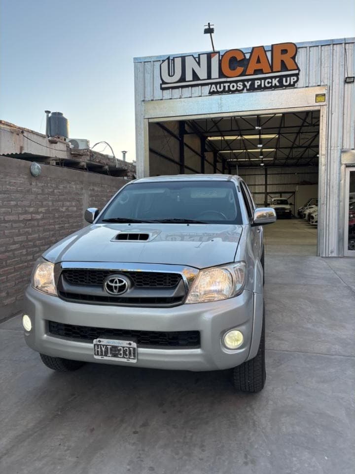 Toyota Hilux Srv 4x2 -2009- Sin Detalles