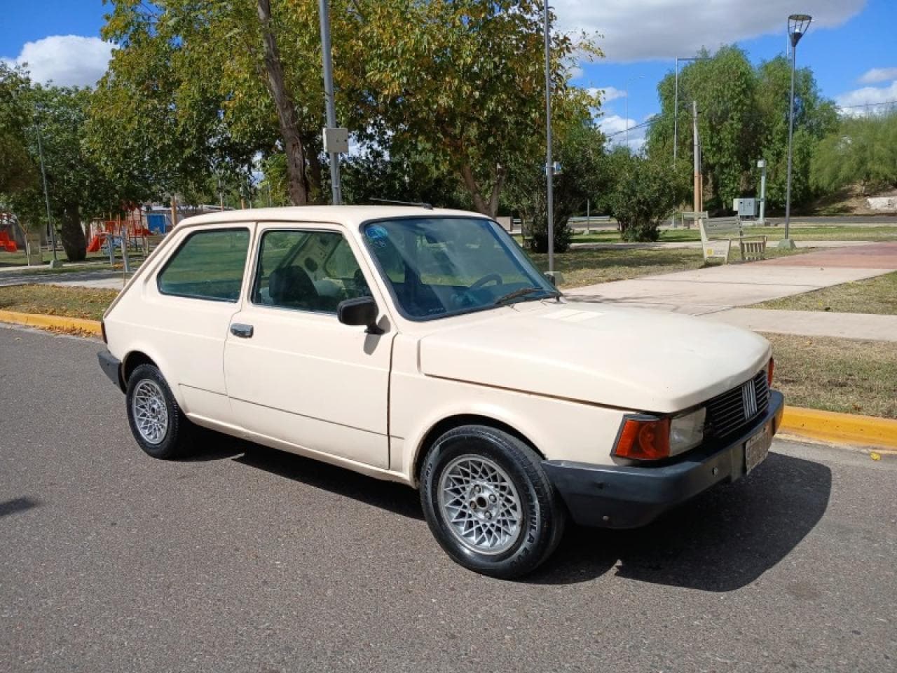 Fiat 147 Nafta Gas. Titular