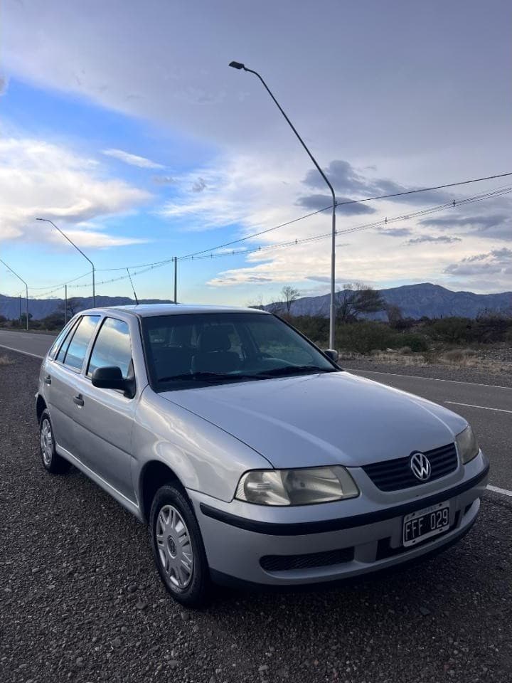 Gol Pointer 1.6 2006 Primera Mano