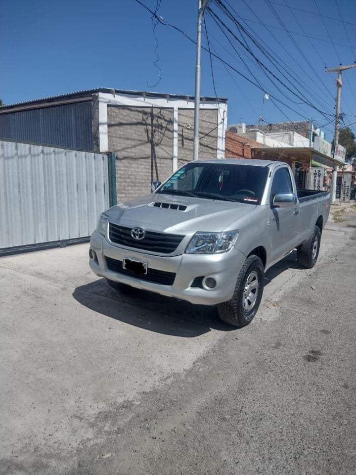 Toyota Hilux Cabina Simple 2012 4x4 - 264 403 6925 (raul)