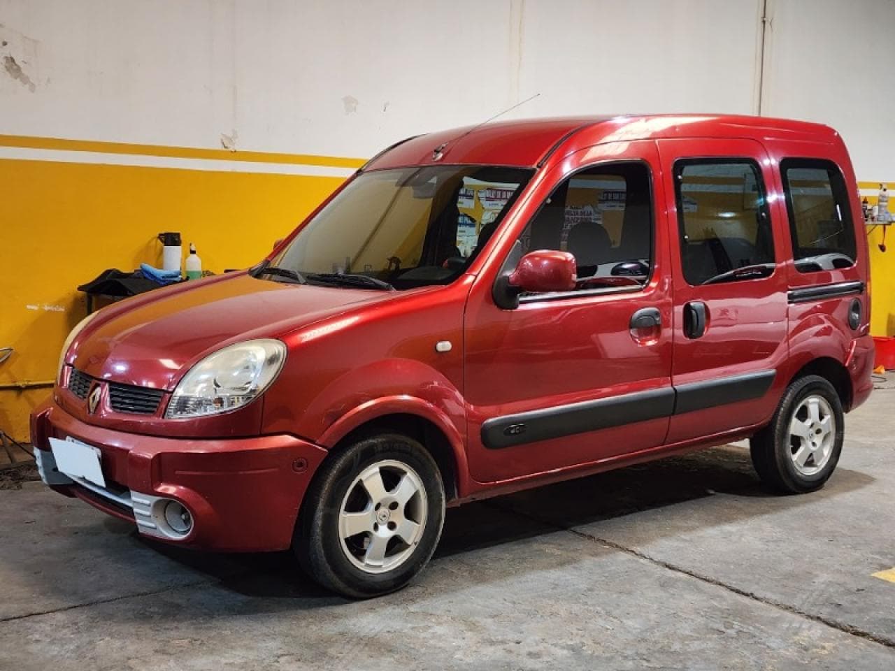 🚗 Renault Kangoo Ii |🔢160.000 |📅2010 |🏛️retiras Con $6.800.000