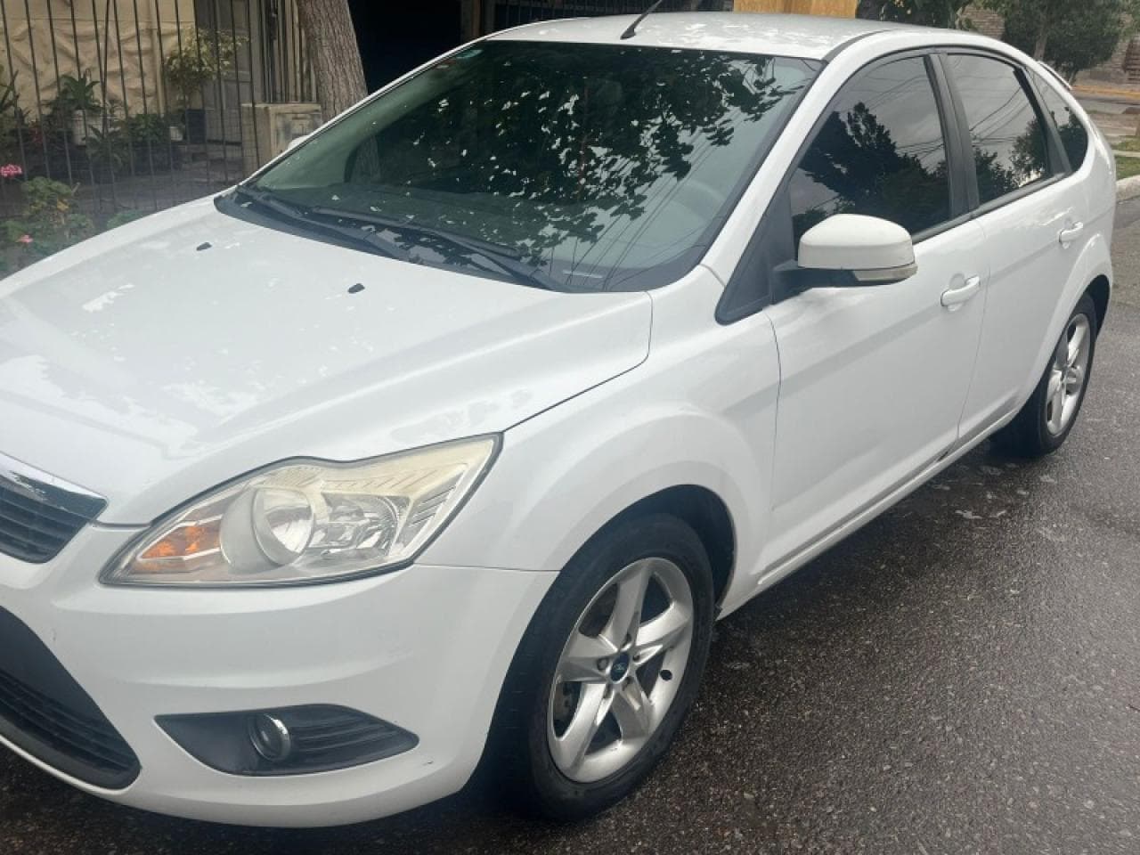 Ford Focus 2013 Nafta Gas. Titular