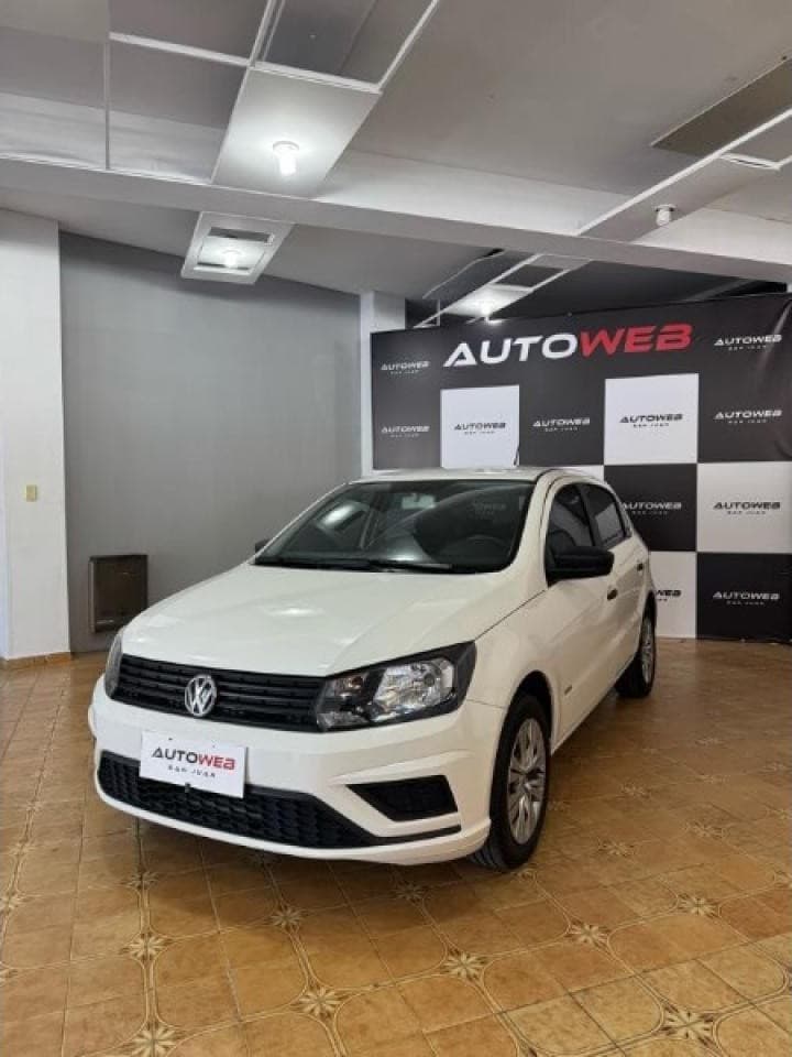 Volkswagen Gol Trend Trendline 1.6 2022 Solo 27.000 Kms