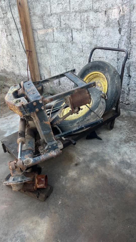 Vendo Tractor Desarmado Para Adaptar Otro Motor