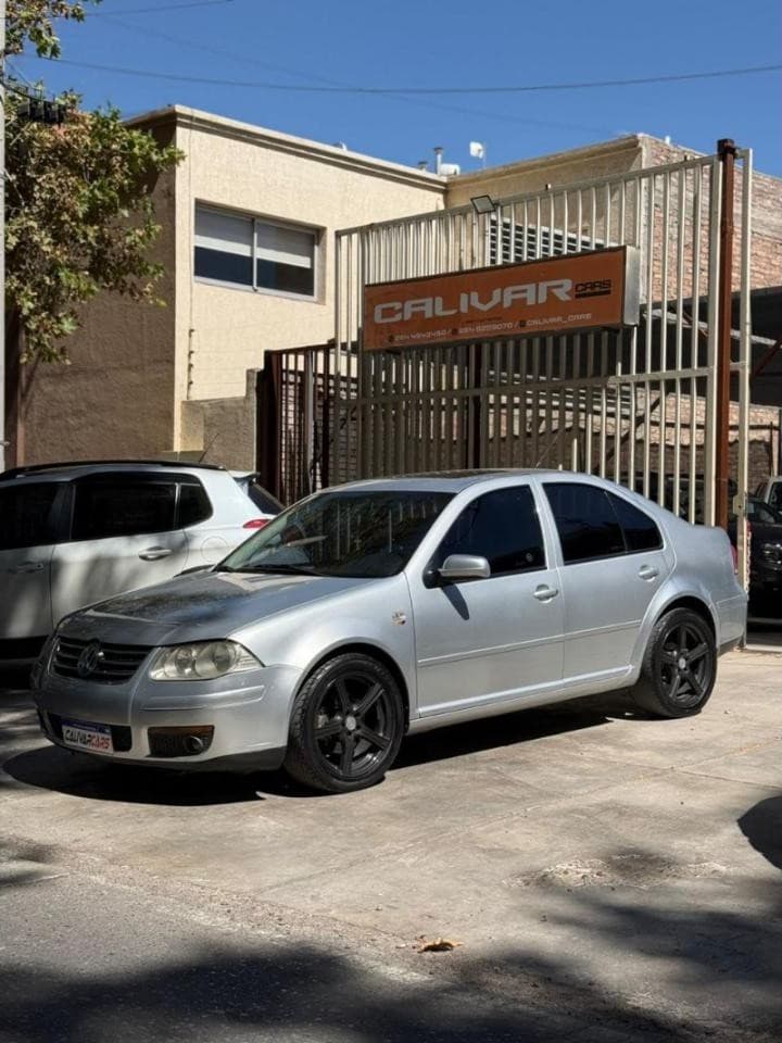 Volkswagen Bora 2.0n 2010