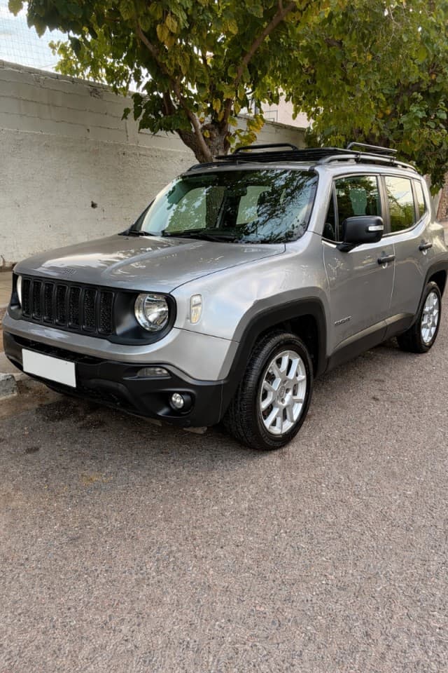 Jeep Renegade 2021 único Dueño
