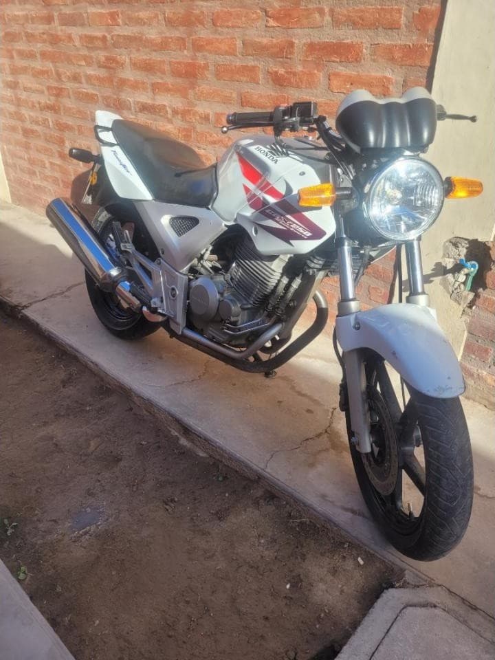Honda Twister Cbx 250cc