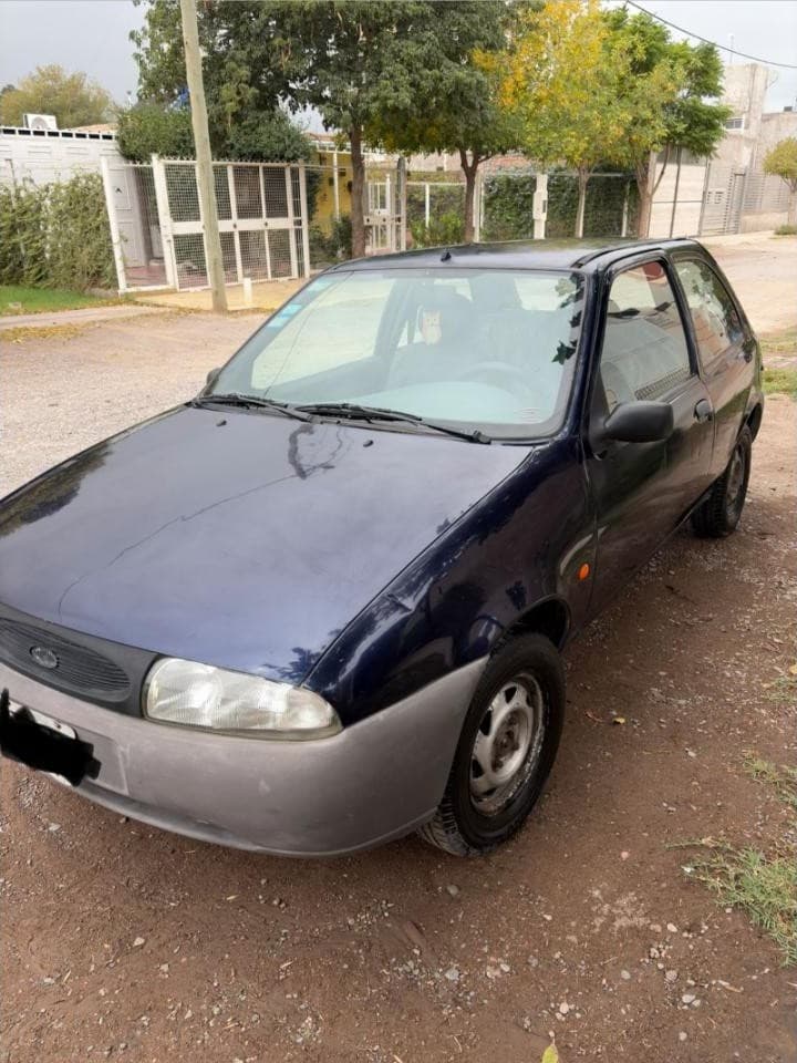 Ford Fiesta Modelo 97´ Naftero