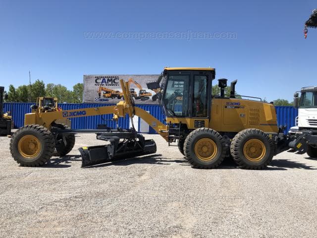 Motoniveladora Xcmg Modelo Gr215 - 16.5 Ton - Motor Cummins 215 Hp - Ripper Trasero - A/a