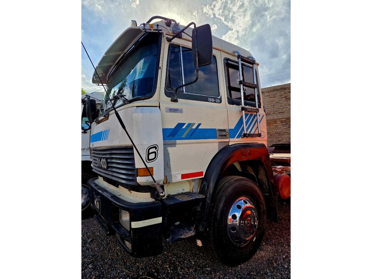 Iveco 190.29/ Vw 19320/ Mercedes Atego