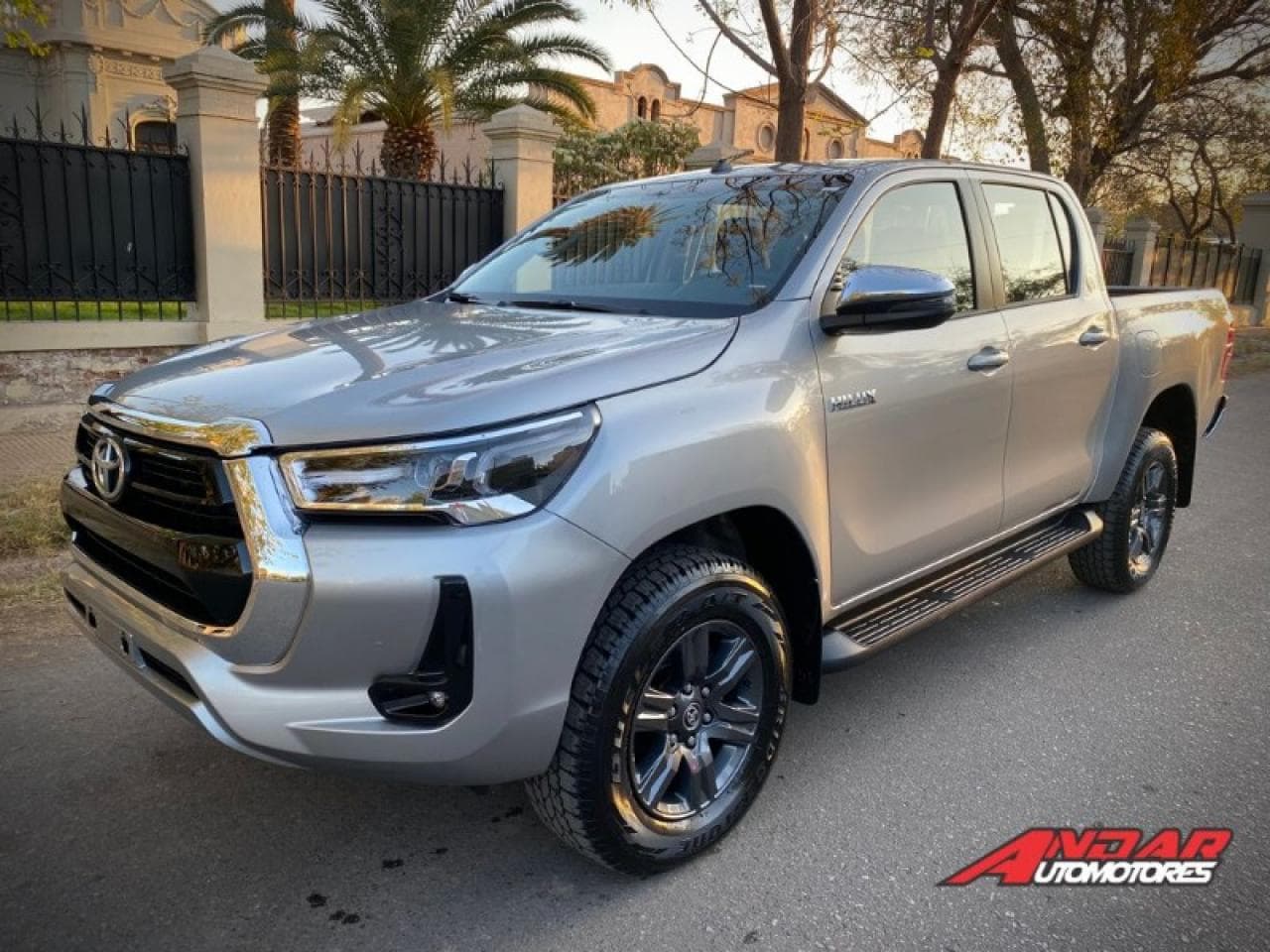 Toyota Hilux Srv 4x2 Okm At