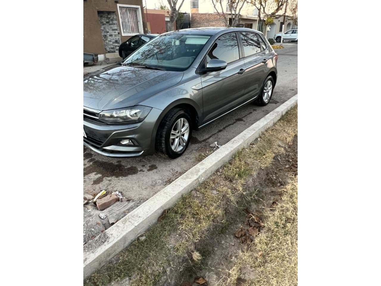 Volkswagen Polo Confortline 2019