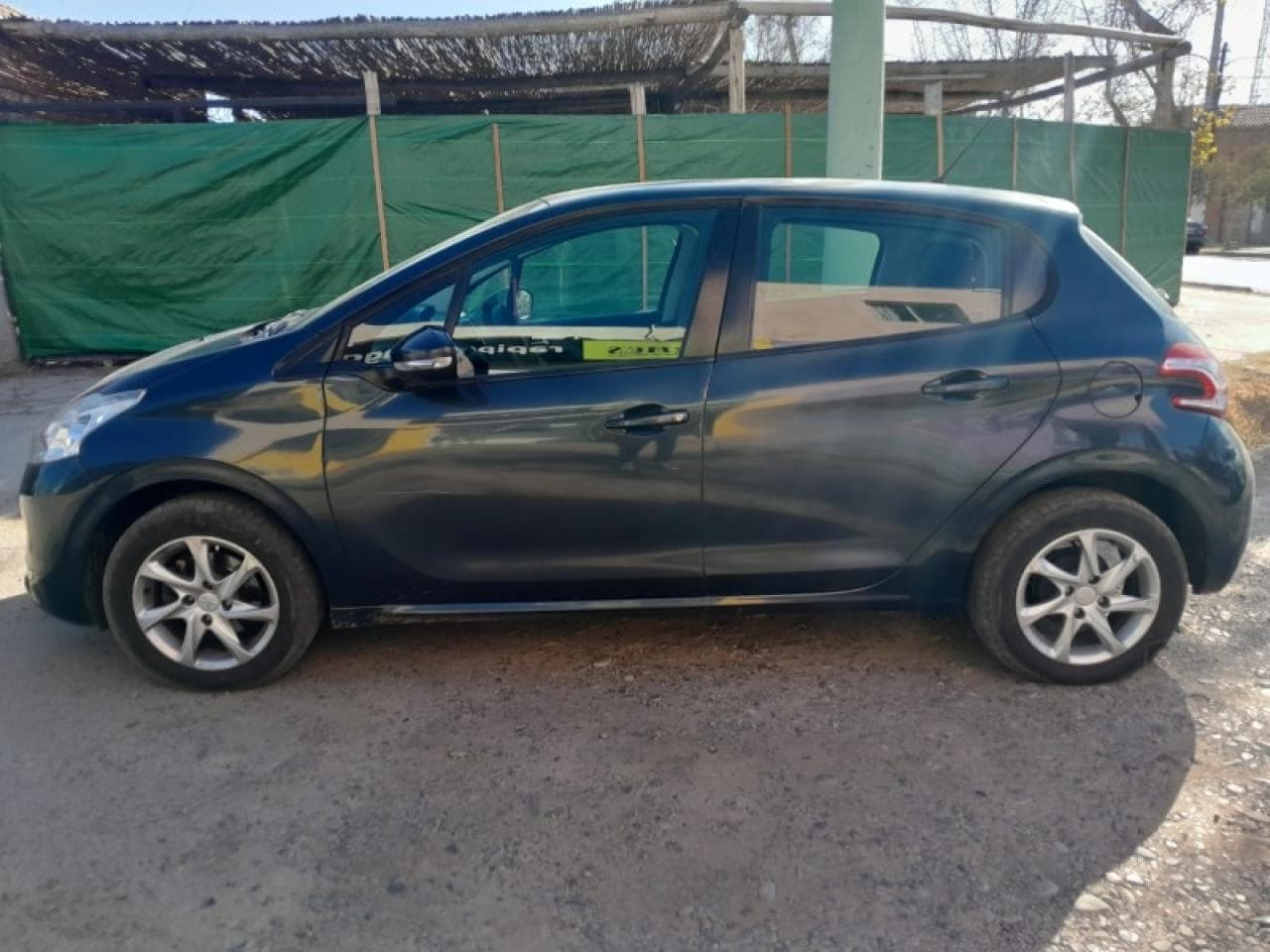 Peugeot 208 Alllure 1.5 2016