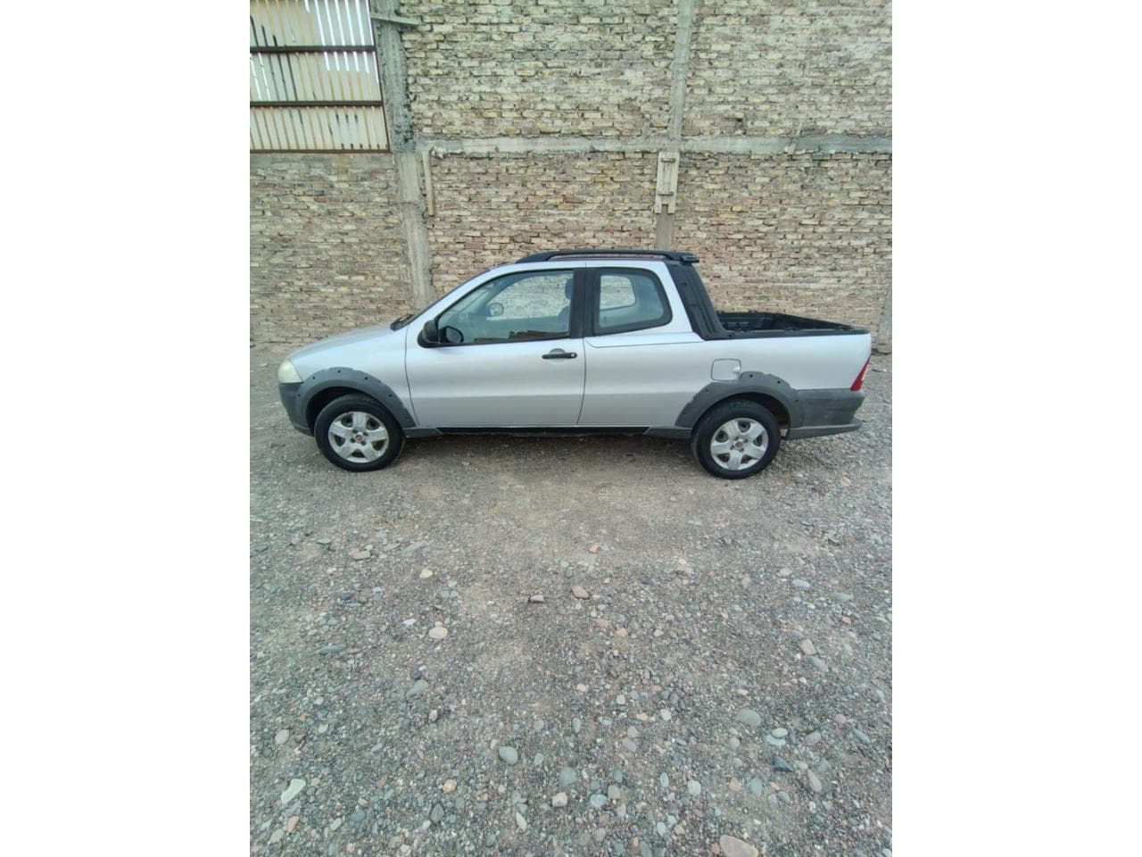 Fiat Strada Working 1.4 - Doble Cabina - 2014. Titular.