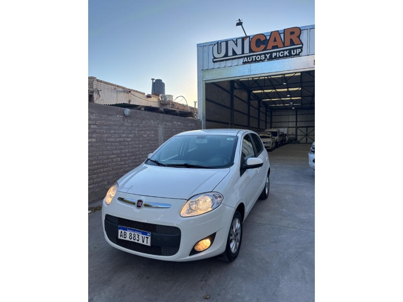 Fiat Palio Attractive Top 2017 - 80.000 Km