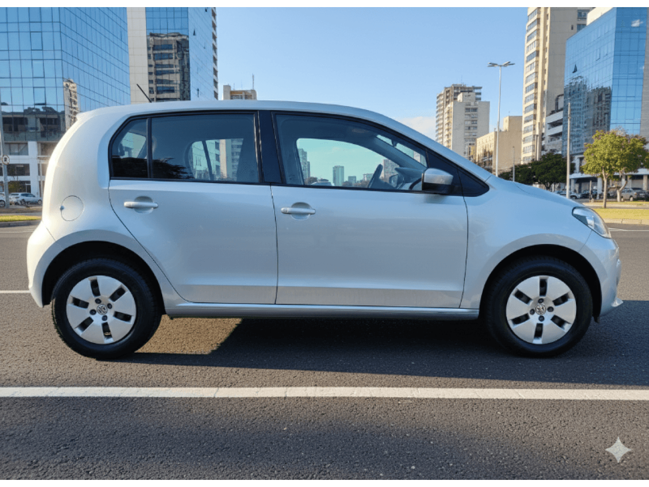 Volkswagen Up Move 2015. 5 Puertas