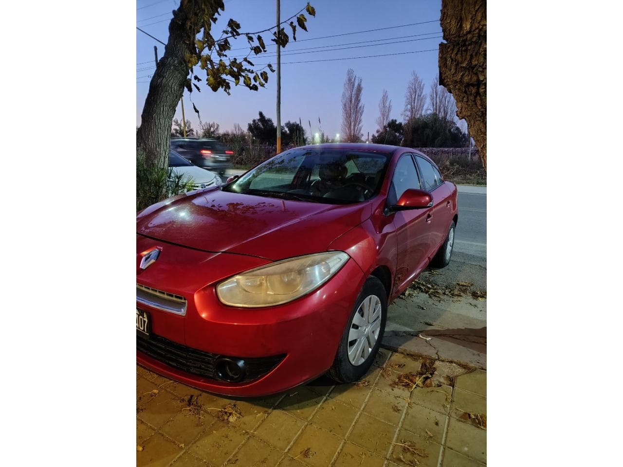 Renault Fluence Versión Confort 2012 1.6