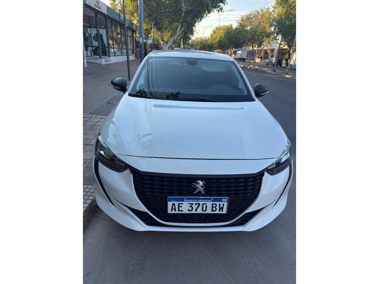 Peugeot 208 1.2 5p, 2020