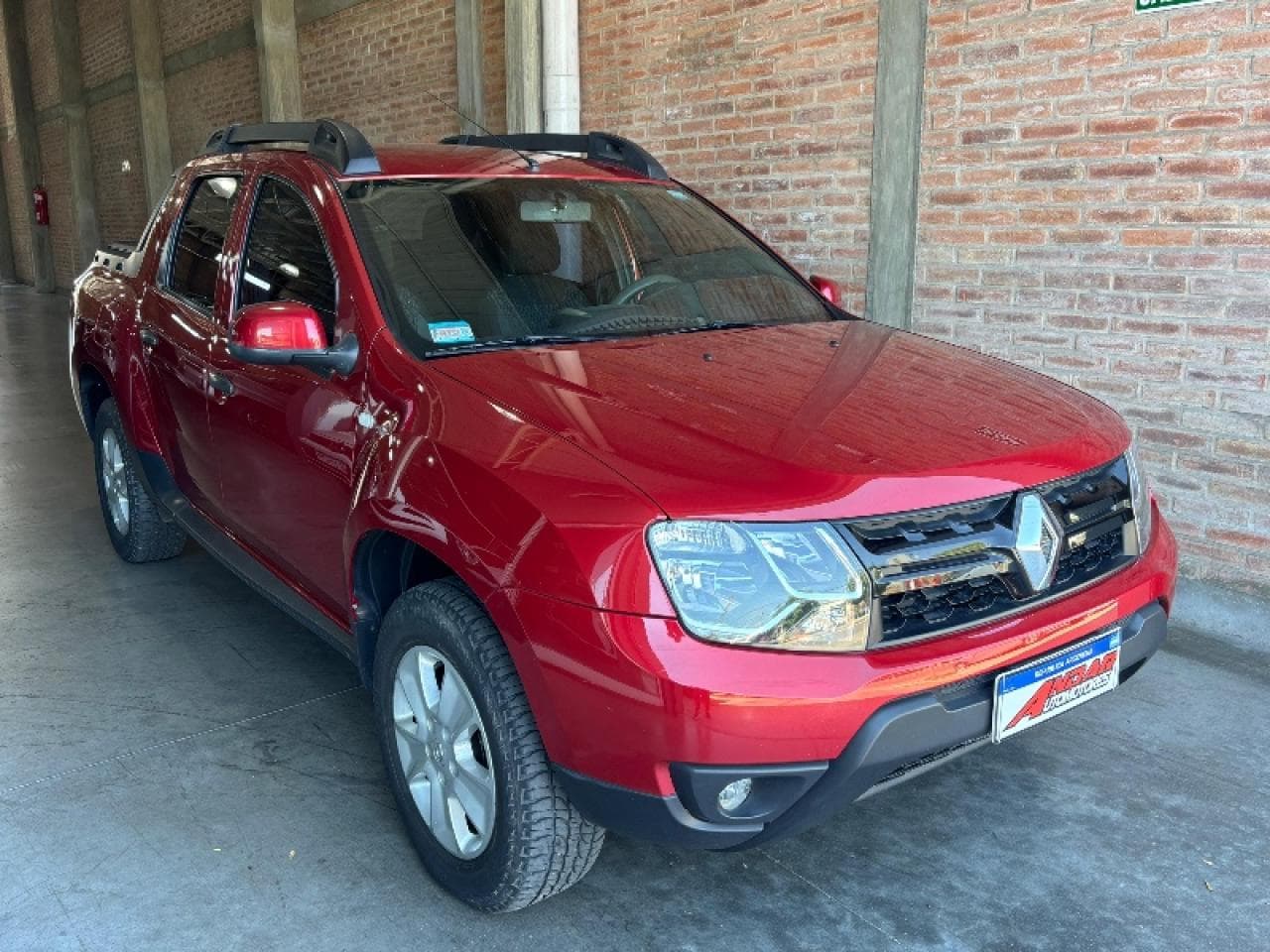 Renault Oroch 2018.  2.0