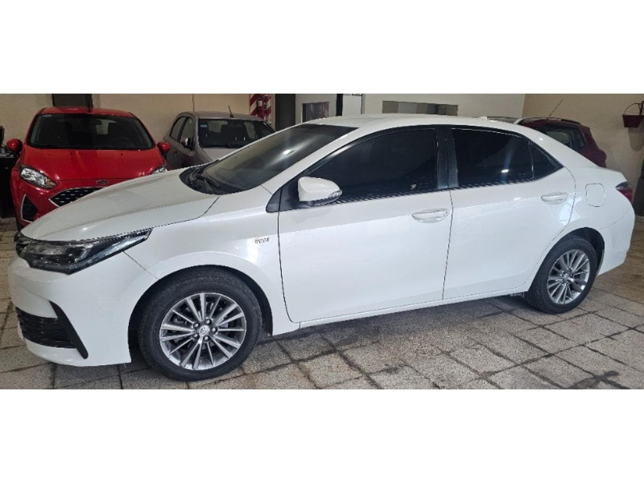 Toyota Corolla 1.8 Xei Cvt 140cv 2017