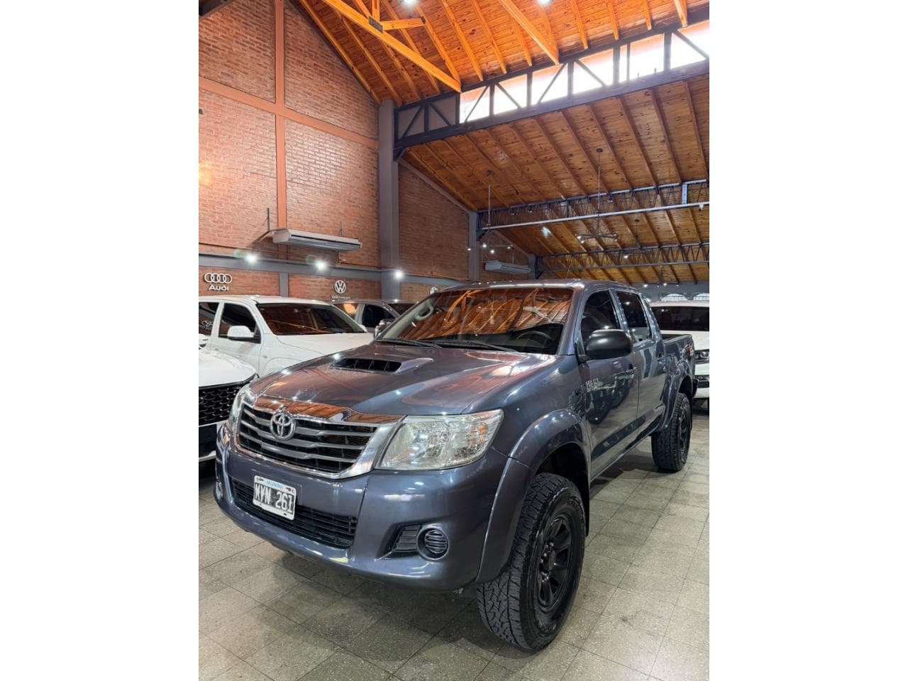 Toyota Hilux Sr 4x4 2013