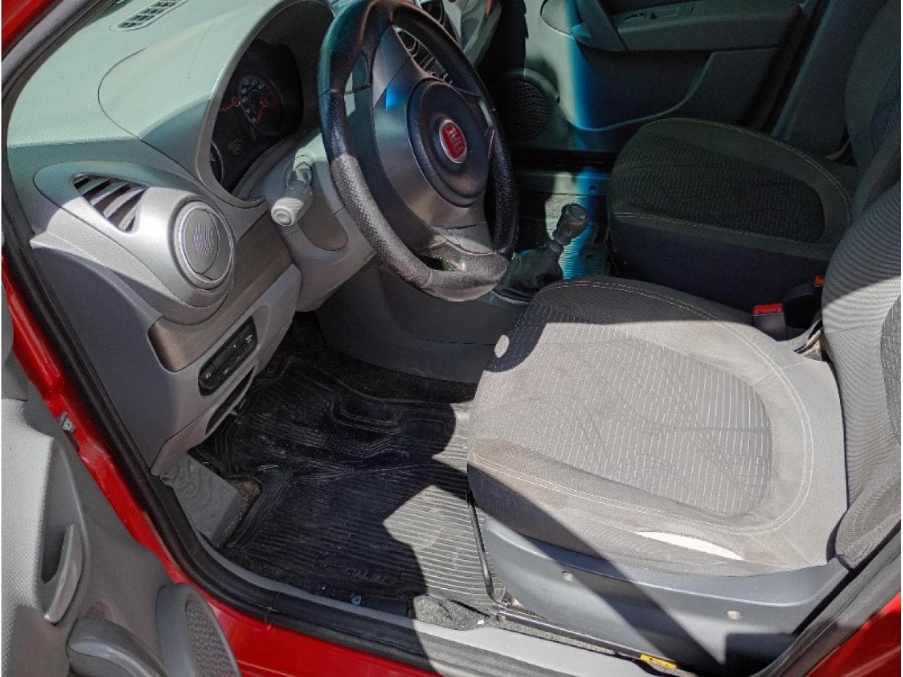 Fiat Palio 1.4 Atractiv 2015