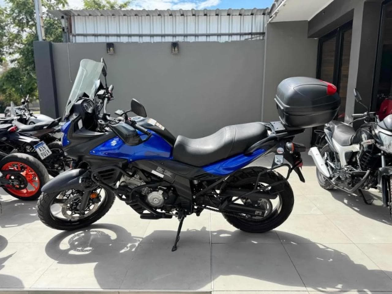 Suzuki V - Storm 650 2014