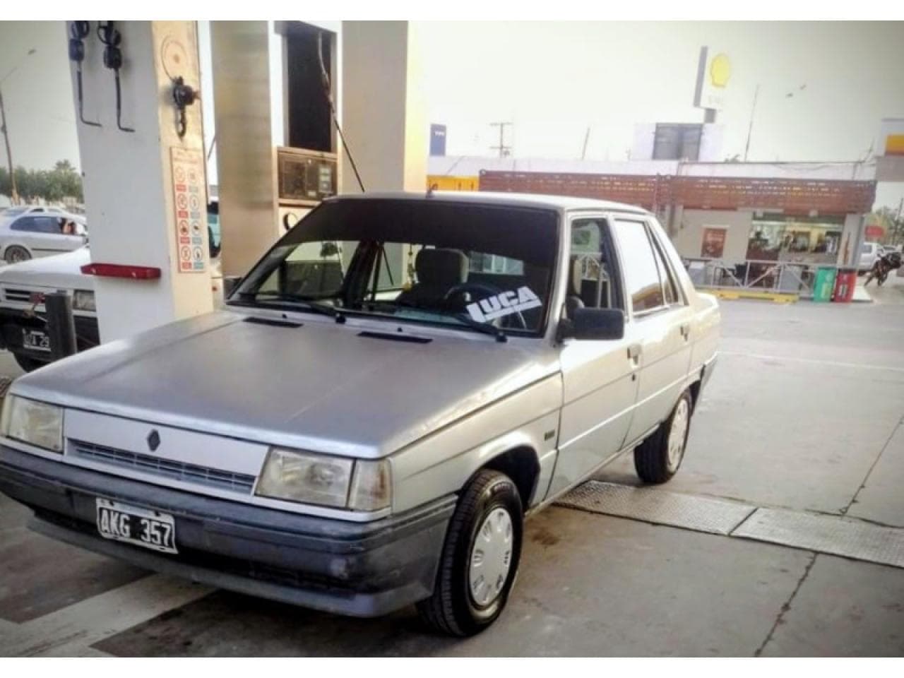 Renaul 9 Modelo 1995