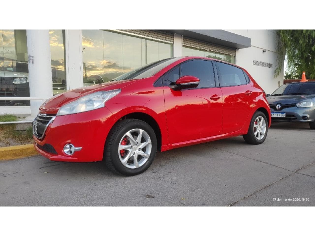 🚨 Oportunidad  Peugeot 208 Allure 1.5 | 2014  Excelente Estado