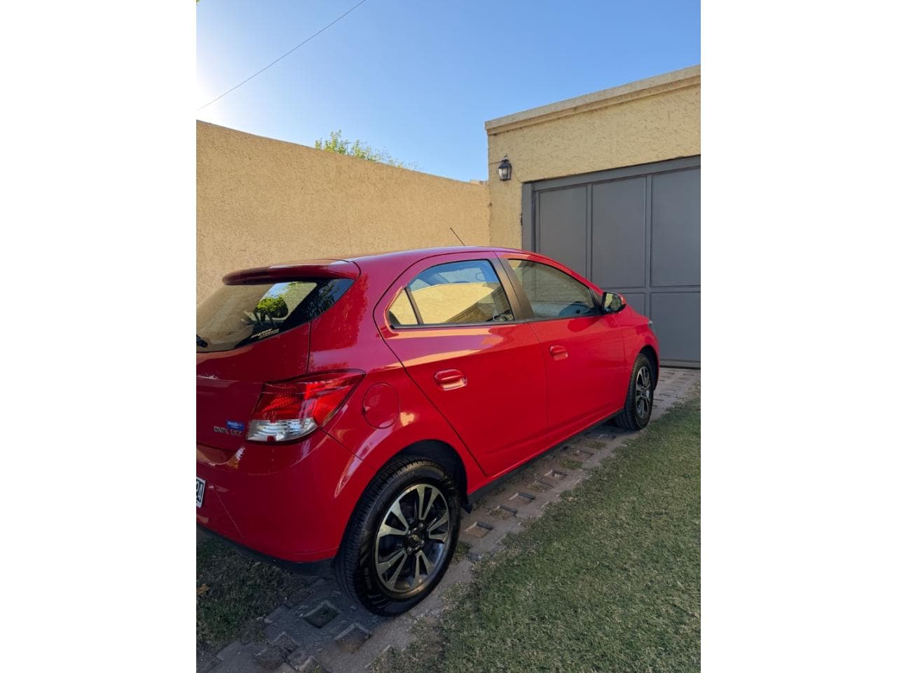 Chevrolet Onix Ltz 2015