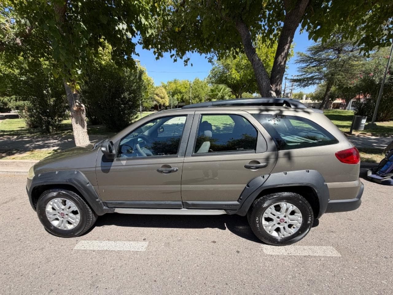 Fiat Palio Adventure Locker 1.8 Mod. 2010 - 191.000 Km - Excelente Estado