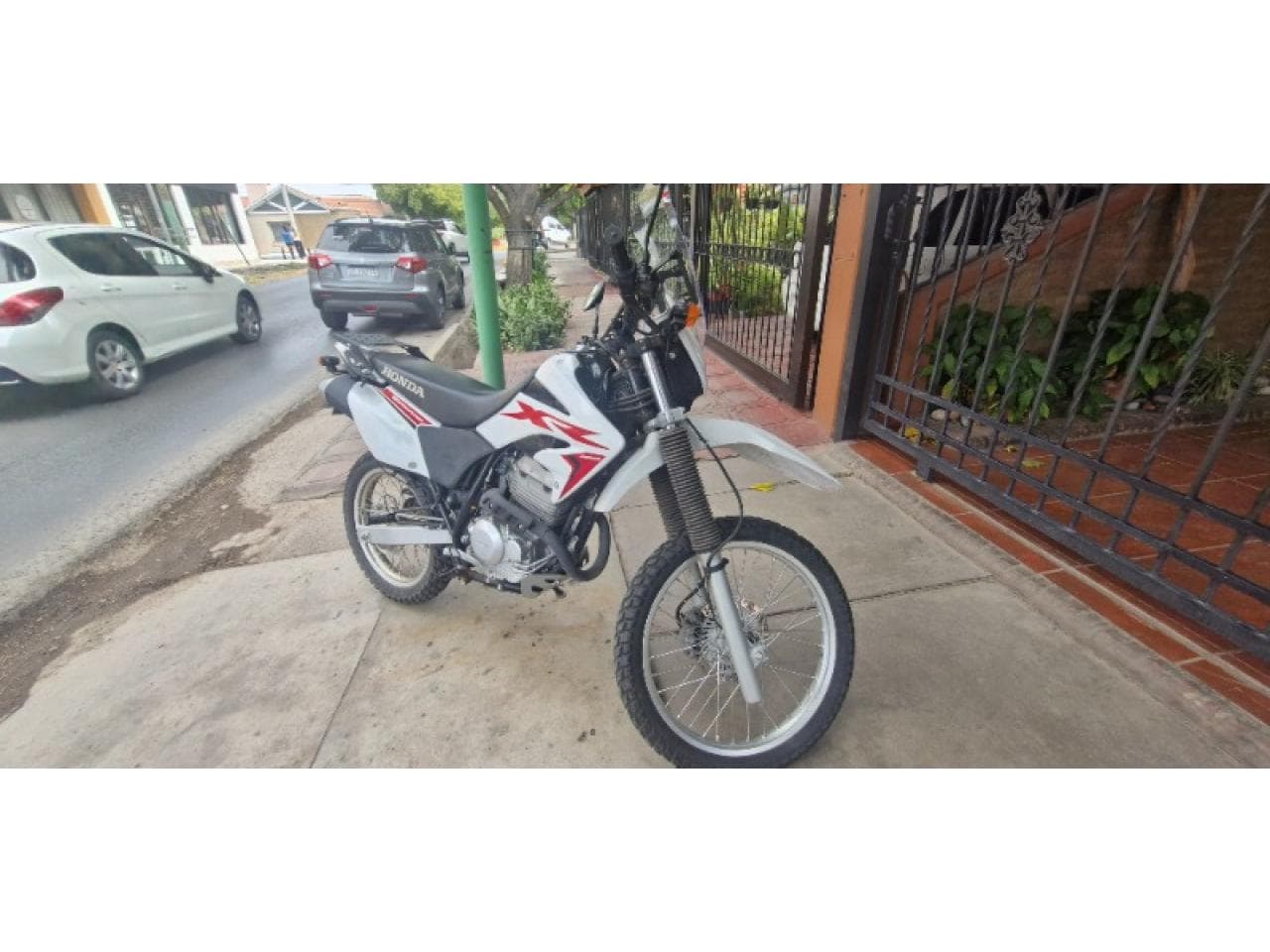 Honda Tornado 250 Cc. - Año 2022 - 1400kms Impecable (con Accesorios)