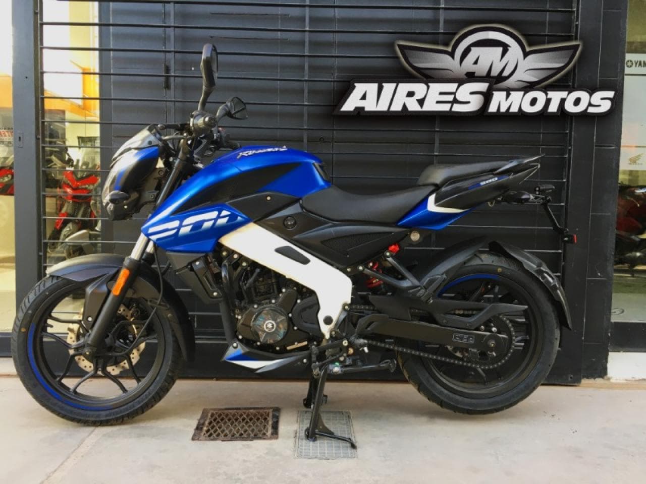 Bajaj Rouser Ns 200/ 0km *** Aires Motos *** Financiacion Propia Y Recibo Menor