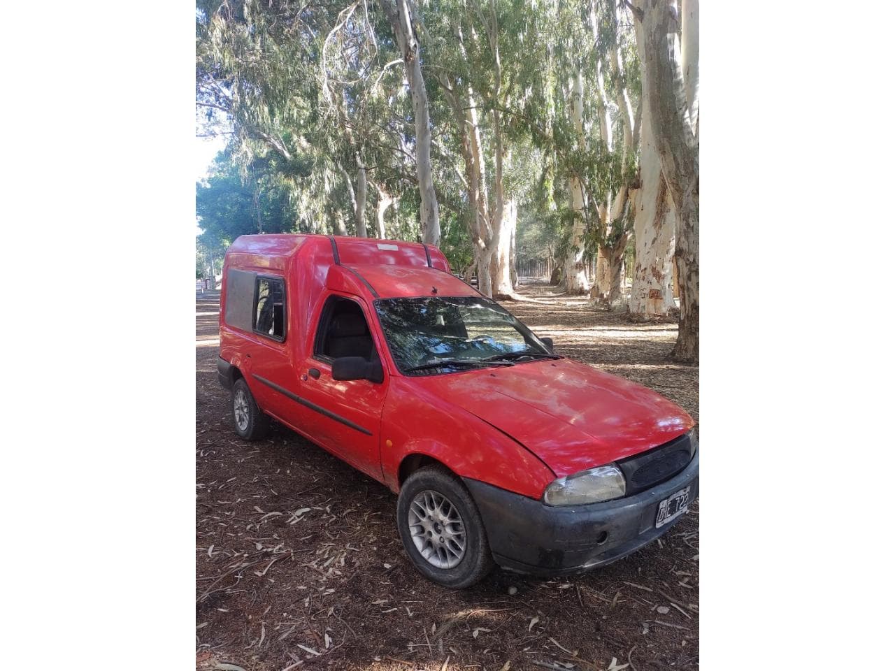 Ford Courier 2000 - 4 Asientos