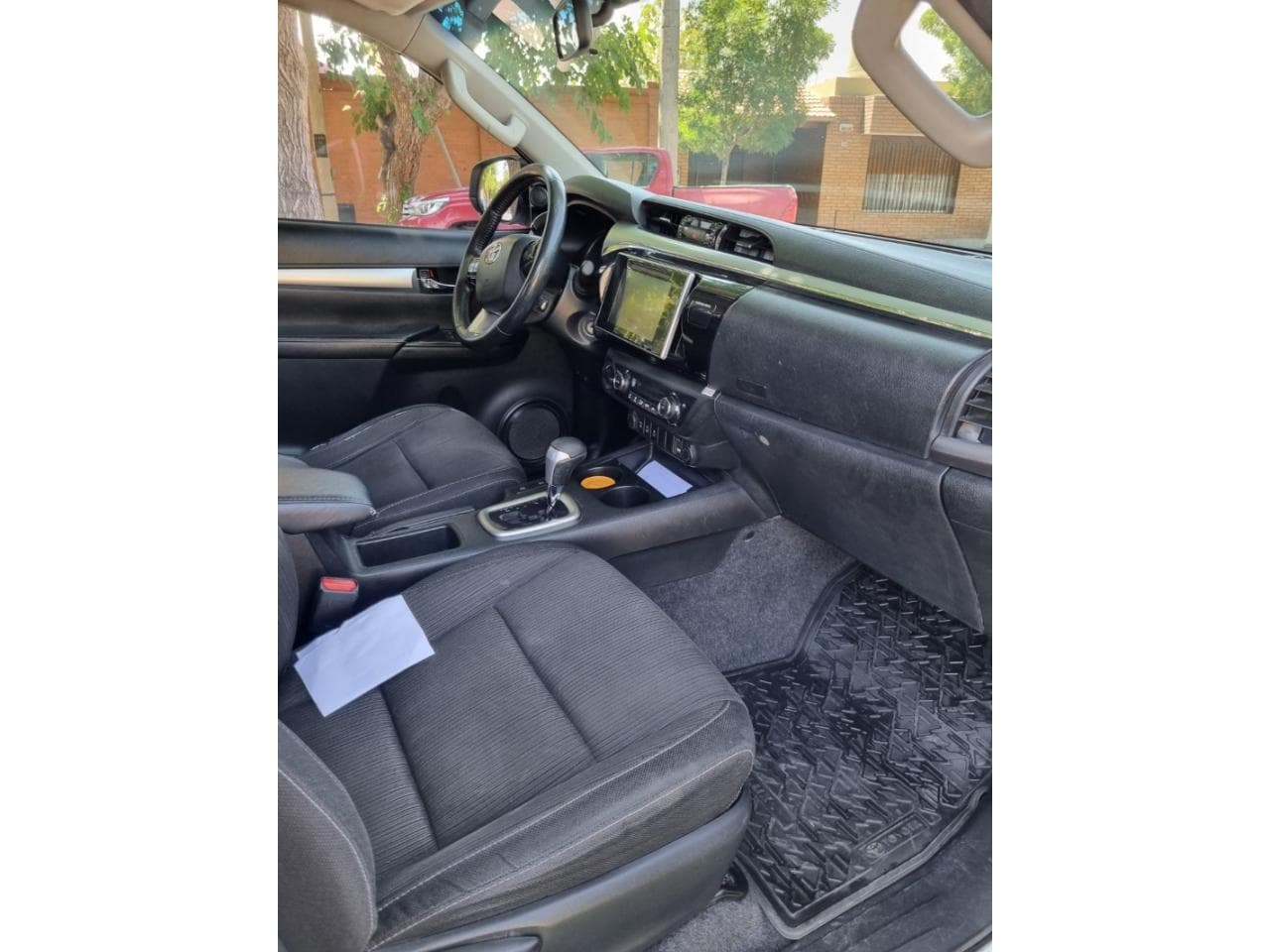 Vendo Urgente Toyota Hilux Srv Dc 4 X 4automatica 2017