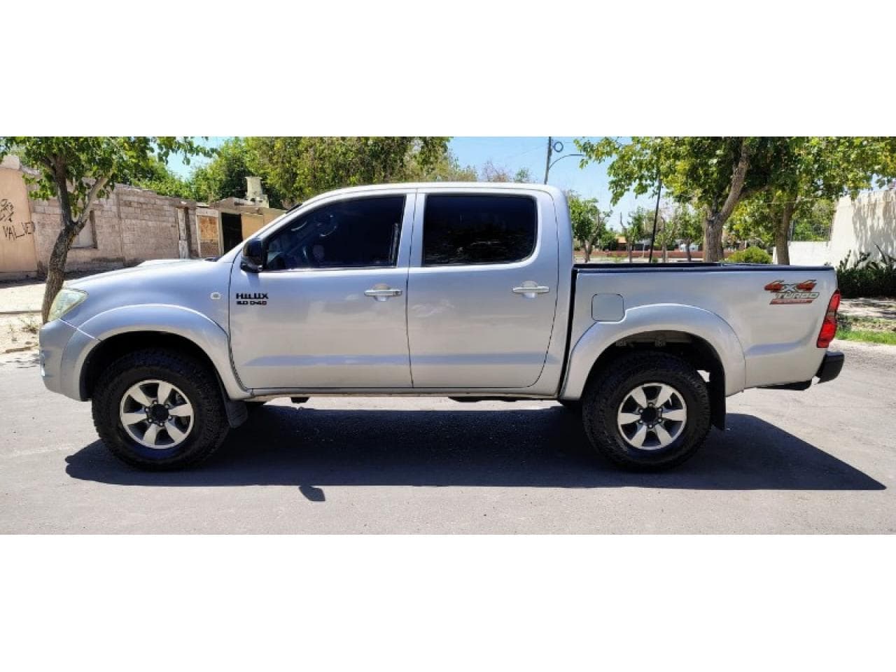 Toyota Hilux Srv 3.0 4x4, 2010